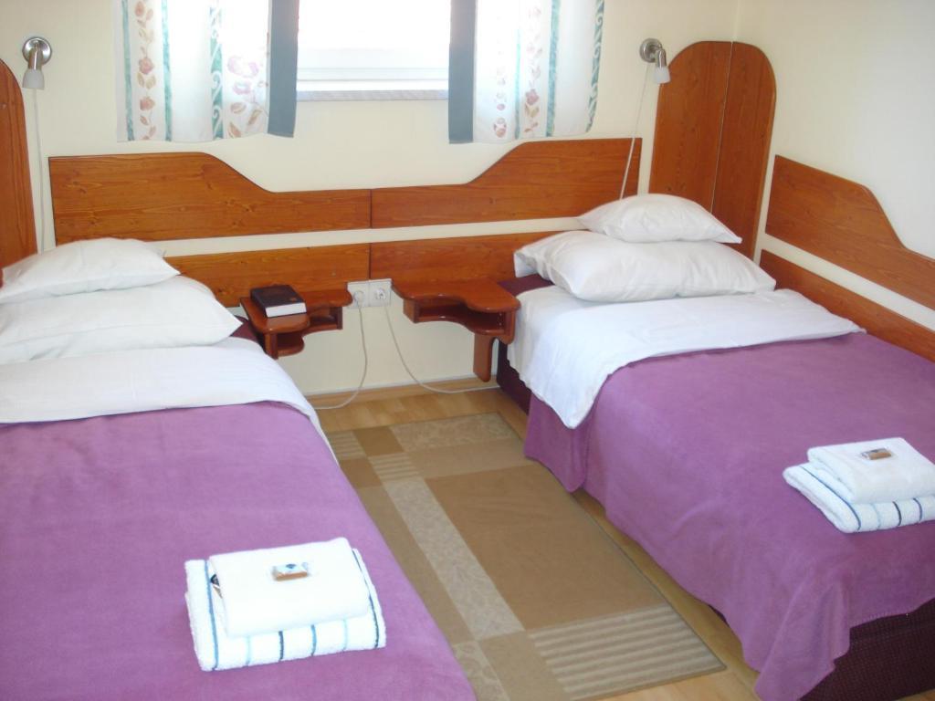 Szent Gyoergy Fogado Hotell Pécs Rom bilde